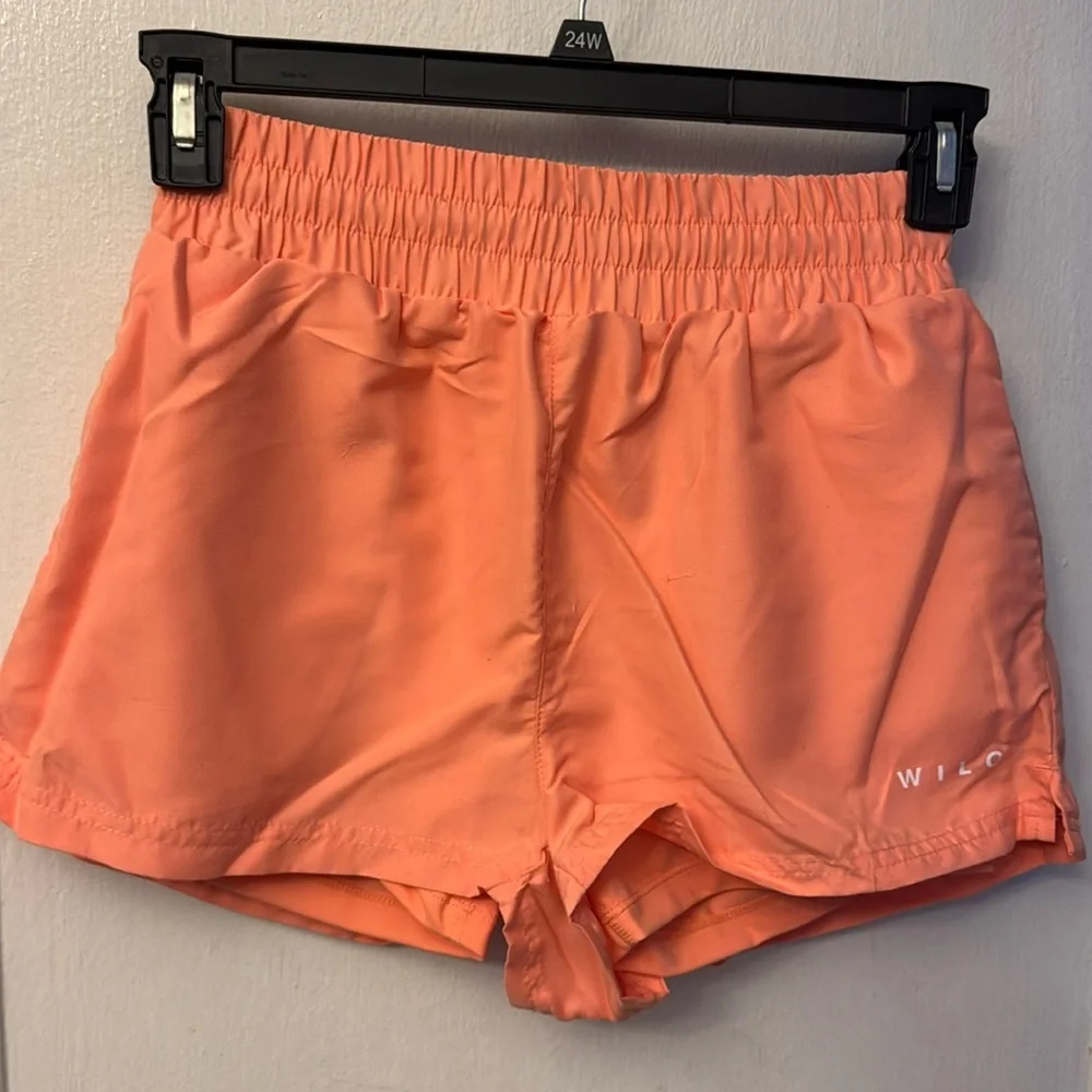 NWT Wilo 2 in 1 shorts size XL.